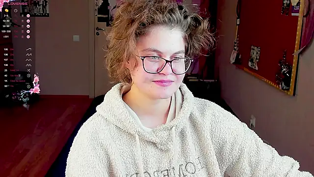 Snapshot of Sashy_Way chatting on 12.15.24 Sashy Way online show from 12.15.24