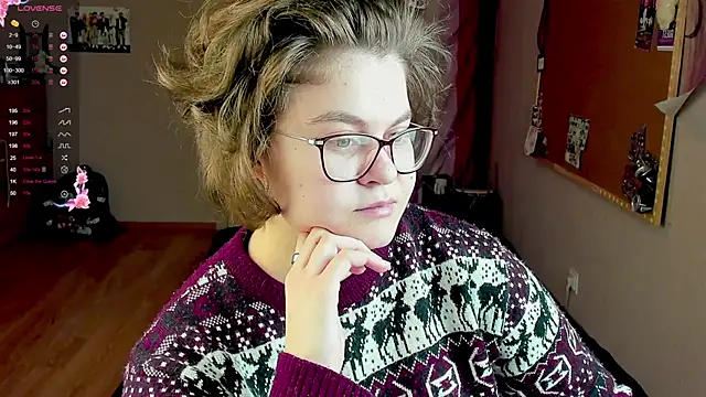 Snapshot of Sashy_Way chatting on 01.04.25 Sashy Way online show from 01.04.25