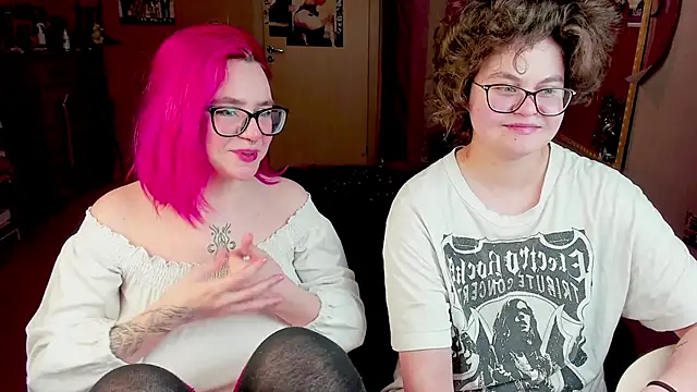 Snapshot of Sashy_Way chatting on 01.25.25 Sashy Way online show from 01.25.25