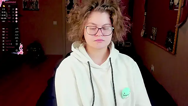 Snapshot of Sashy_Way chatting on 02.11.25 Sashy Way online show from 02.11.25