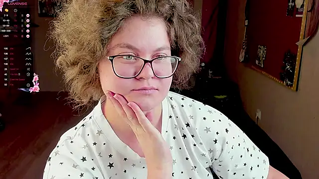 Snapshot of Sashy_Way chatting on 02.11.25 Sashy Way online show from 02.11.25