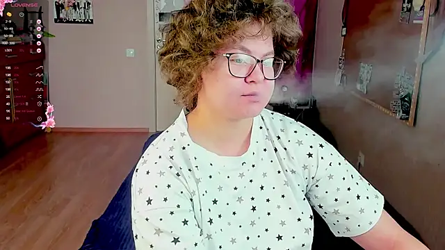 Snapshot of Sashy_Way chatting on 02.12.25 Sashy Way online show from 02.12.25