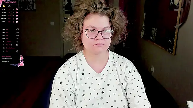 Snapshot of Sashy_Way chatting on 02.13.25 Sashy Way online show from 02.13.25