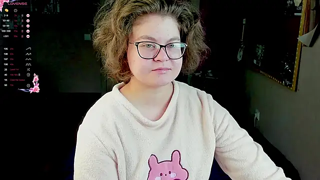 Snapshot of Sashy_Way chatting on 03.10.25 Sashy Way online show from 03.10.25