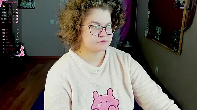 Snapshot of Sashy_Way chatting on 03.22.25 Sashy Way online show from 03.22.25