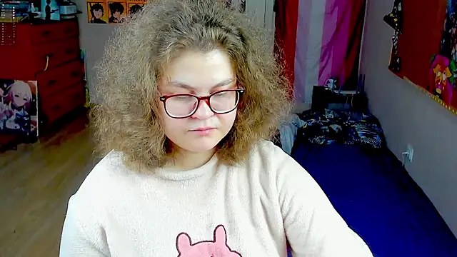 Snapshot of Sashy_Way chatting on 12.17.25 Sashy Way online show from 12.17.25