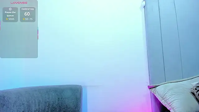 Snapshot of kaylarossi chatting on 12.18.25 kaylarossi online show from 12.18.25