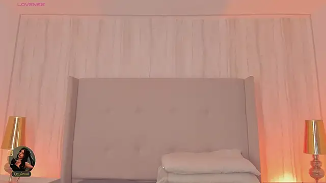 kaylarossi online show from 05.05.26