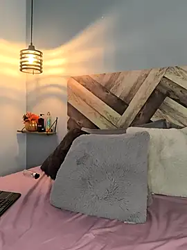 EmmilyBrant online show from 01.09.25