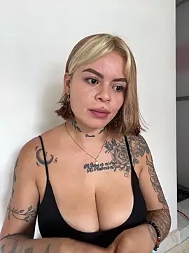 Snapshot of ivanna_rivera chatting on 05.21.26 ivanna rivera online show from 05.21.26