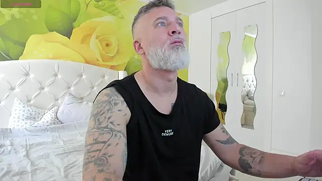 BlowMyXXL online show from 02.25.26