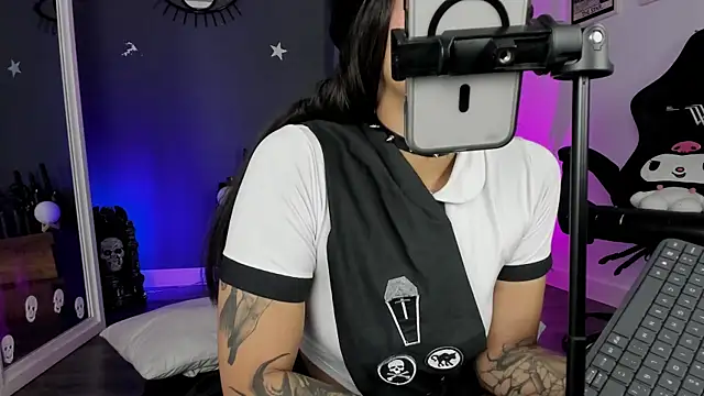 Raven Witch  online show from 07.25.26
