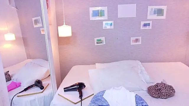 Snapshot of Cuckold_lover69 chatting on 12.02.25 Cuckold lover69 online show from 12.02.25