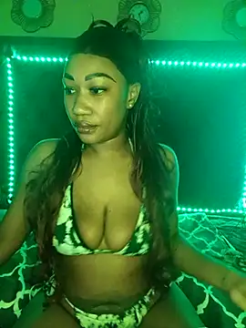 Snapshot of Puneee_Lucee chatting on 11.24.25 Puneee Lucee online show from 11.24.25