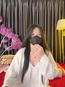 Snapshot of Nacy-Moonlight chatting on 03.04.25 Nacy-Moonlight online show from 03.04.25