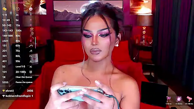 Snapshot of NatalyaFox chatting on 04.30.26 NatalyaFox online show from 04.30.26