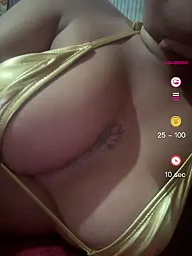 Snapshot of NatalyaFox chatting on 06.17.26 NatalyaFox online show from 06.17.26