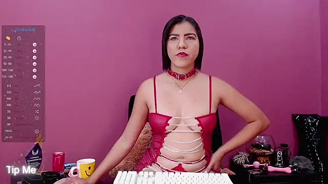 Snapshot of Karly_Grey_s chatting on 01.21.25 Karly Grey s online show from 01.21.25