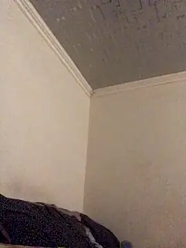 Snapshot of MixedItem chatting on 10.26.25 MixedItem online show from 10.26.25