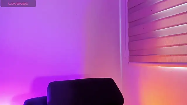 Snapshot of thaliacollins chatting on 01.17.25 thaliacollins online show from 01.17.25