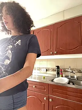 Snapshot of thaliacollins chatting on 03.14.25 thaliacollins online show from 03.14.25