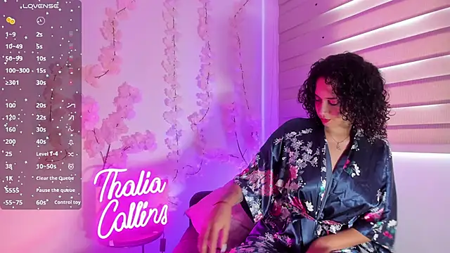 Snapshot of thaliacollins chatting on 03.18.25 thaliacollins online show from 03.18.25