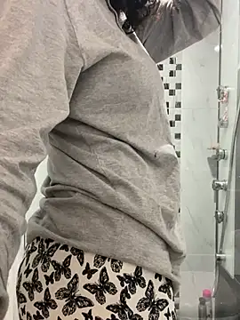 Snapshot of thaliacollins chatting on 01.31.26 thaliacollins online show from 01.31.26