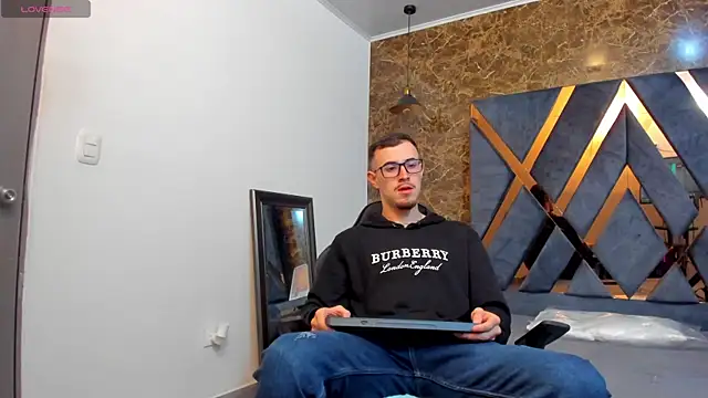 CodyWalkerR online show from 02.05.25