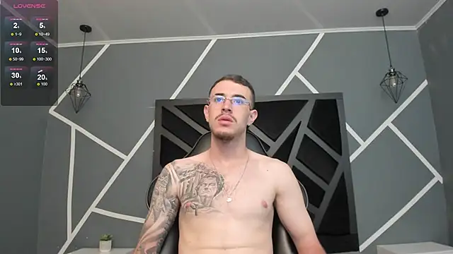 CodyWalkerR online show from 10.02.25