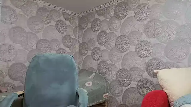 Snapshot of NicoleOlla chatting on 06.19.26 NicoleOlla online show from 06.19.26