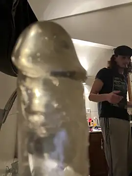 Snapshot of habbockwiesau chatting on 11.21.25 habbockwiesau online show from 11.21.25