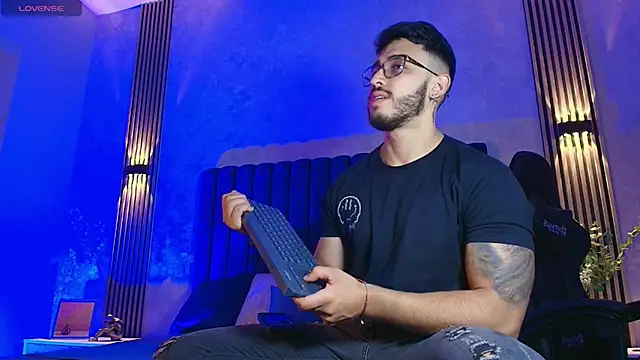 Liam Kleiin online show from 06.02.26