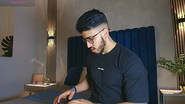 Liam Kleiin online show from 06.09.26