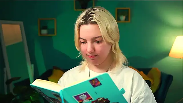 Snapshot of RocKStone_ chatting on 01.25.25 RocKStone online show from 01.25.25