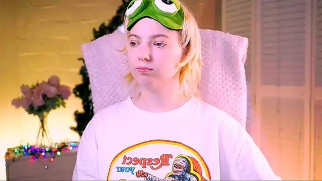 Snapshot of RocKStone_ chatting on 01.26.25 RocKStone online show from 01.26.25