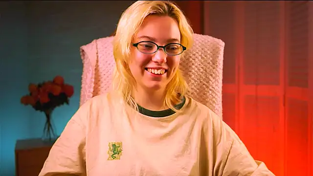 Snapshot of RocKStone_ chatting on 01.28.25 RocKStone online show from 01.28.25