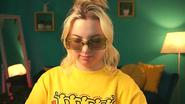 Snapshot of RocKStone_ chatting on 02.09.25 RocKStone online show from 02.09.25