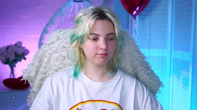 Snapshot of RocKStone_ chatting on 02.16.25 RocKStone online show from 02.16.25