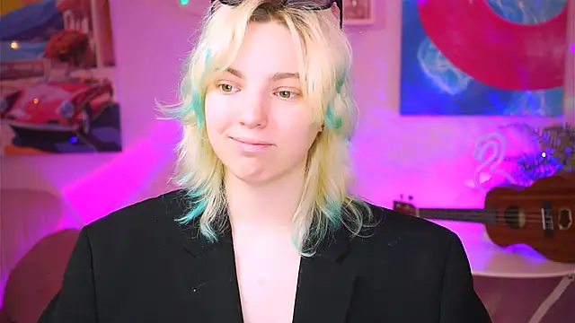 Snapshot of RocKStone_ chatting on 02.17.25 RocKStone online show from 02.17.25