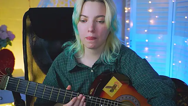 Snapshot of RocKStone_ chatting on 02.18.25 RocKStone online show from 02.18.25