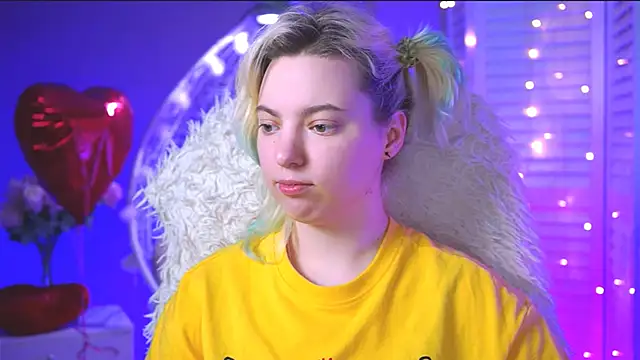 Snapshot of RocKStone_ chatting on 02.28.25 RocKStone online show from 02.28.25