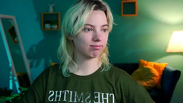 Snapshot of RocKStone_ chatting on 03.04.25 RocKStone online show from 03.04.25