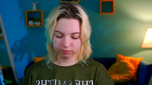 Snapshot of RocKStone_ chatting on 03.04.25 RocKStone online show from 03.04.25