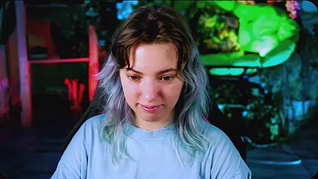 Snapshot of RocKStone_ chatting on 09.21.25 RocKStone online show from 09.21.25