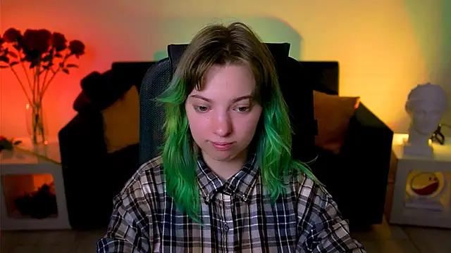 Snapshot of RocKStone_ chatting on 10.04.25 RocKStone online show from 10.04.25