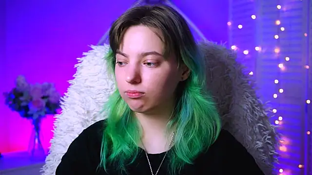 Snapshot of RocKStone_ chatting on 10.11.25 RocKStone online show from 10.11.25