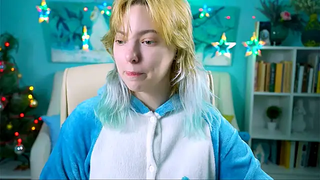 Snapshot of RocKStone_ chatting on 12.19.25 RocKStone online show from 12.19.25