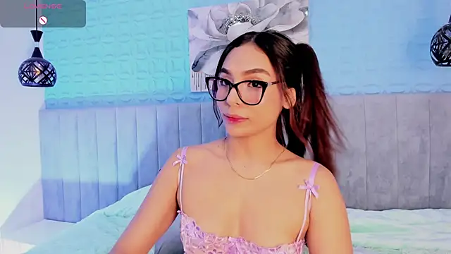 Snapshot of amira_cute2 chatting on 07.28.26 amira cute2 online show from 07.28.26