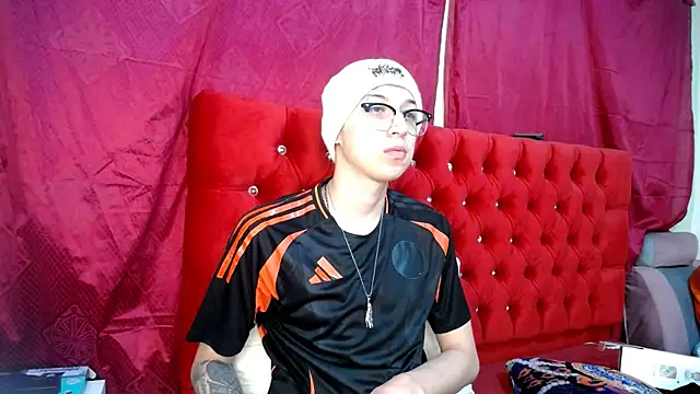 Snapshot of _Thomas_hot_ chatting on 03.22.25 Thomas hot online show from 03.22.25