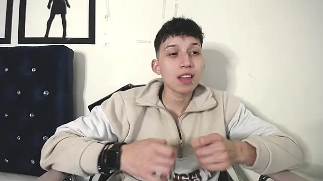 Snapshot of _Thomas_hot_ chatting on 09.18.25 Thomas hot online show from 09.18.25